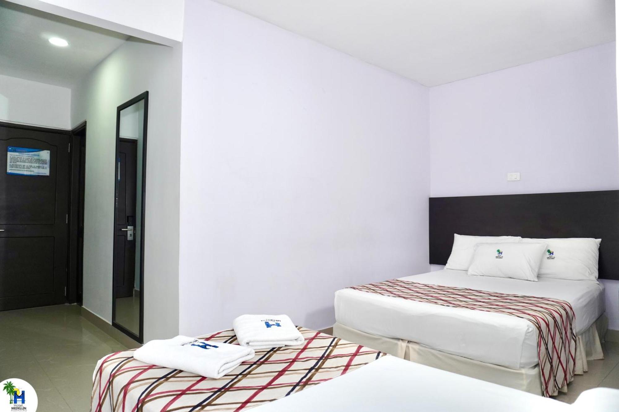 Hotel Medellin Rodadero Gaira Exteriör bild